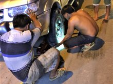 Làm sao để chọn dịch vụ vá vỏ lưu động uy tín?