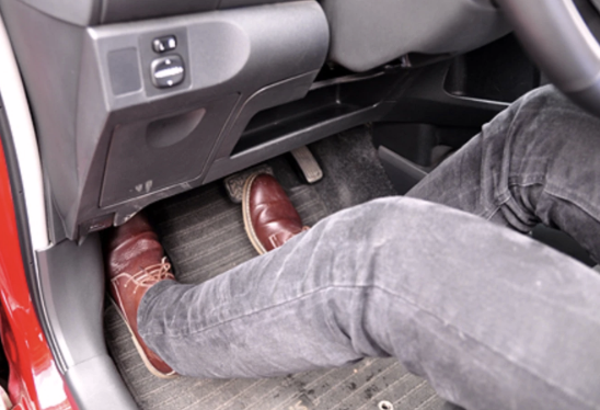 Tuyệt đối không đạp phanh gấp