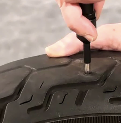 vá vỏ không ruột xe tải