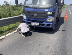 Dịch vụ vá vỏ cao tốc Trung Lương: Giải pháp cứu hộ lốp nhanh chóng và an toàn 24/7
