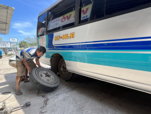 Kinh nghiệm chuẩn bị lốp xe trước các chuyến đi dài ngày